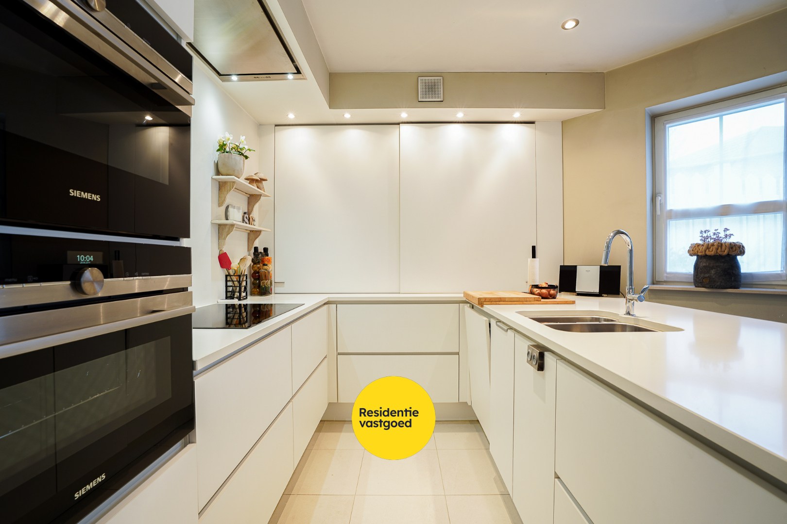 Luxueus appartement met 2 slaapkamers en ruim terras op centrale ligging 