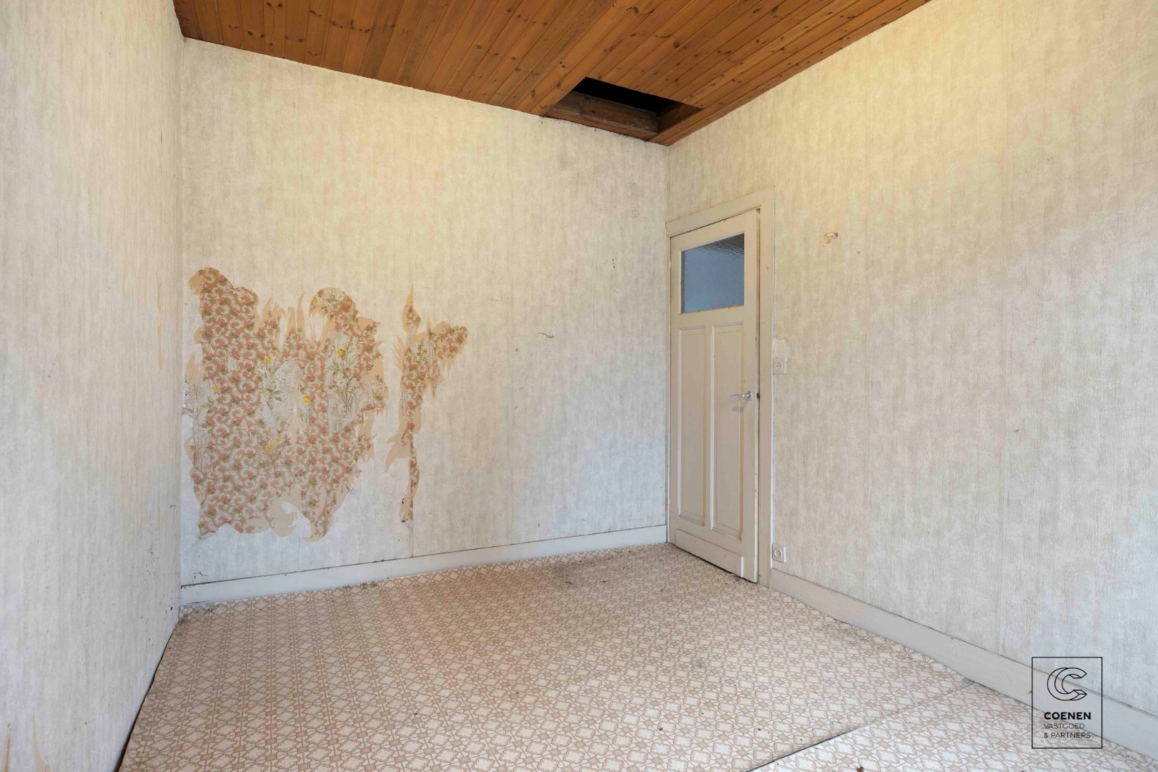 Volledig te renoveren woning met potentieel op een schitterende ligging te Brasschaat 