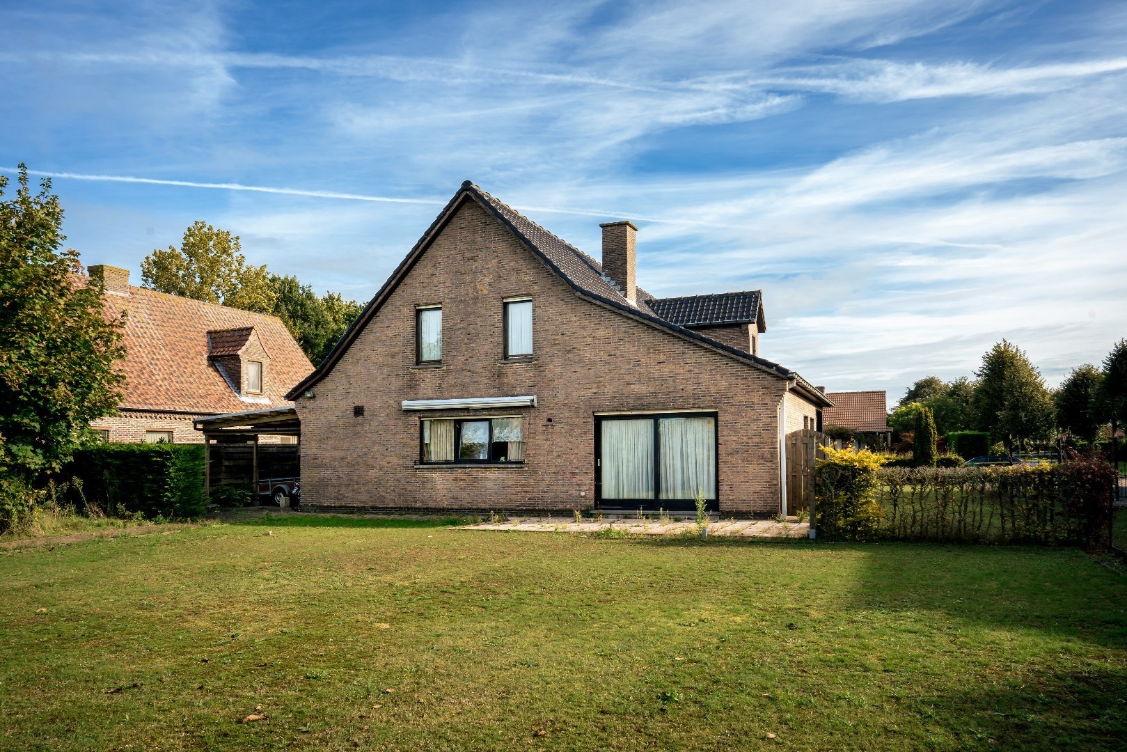 Ruime woning met 4 slpks op 1.042m² rustig gelegen te Lembeke 