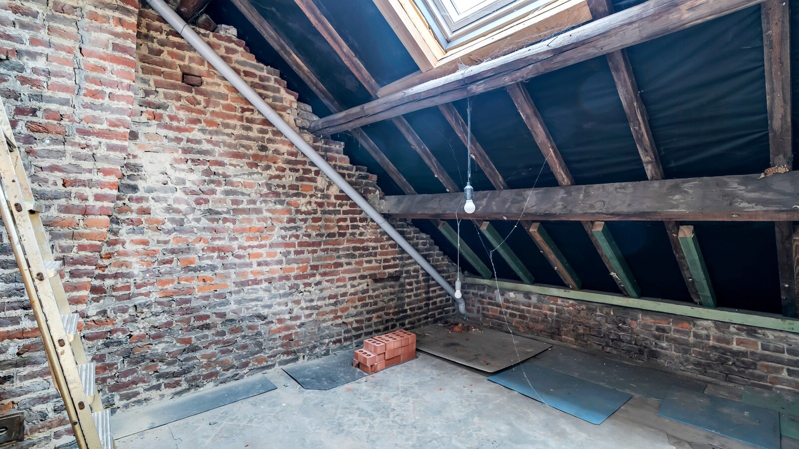 KESSEL-LO Rijwoning met 3 slaapkamers en garage 