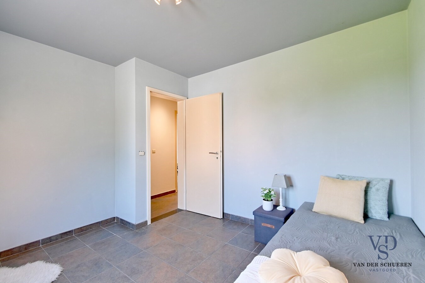 Bungalowwoning met afzonderlijke garage 