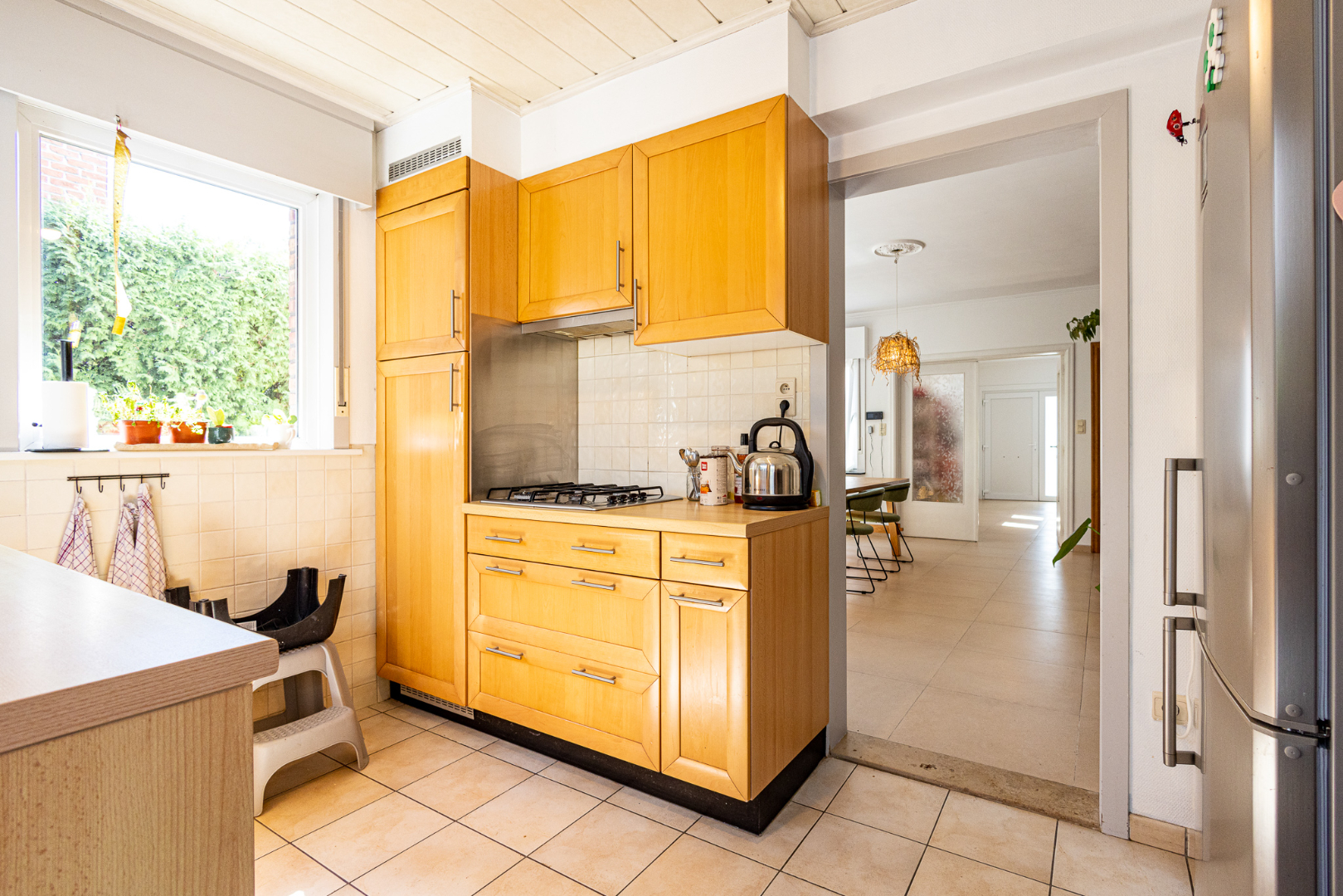 Ruime gerenoveerde gezinswoning op 1.384m² 4 slpks te Landegem 