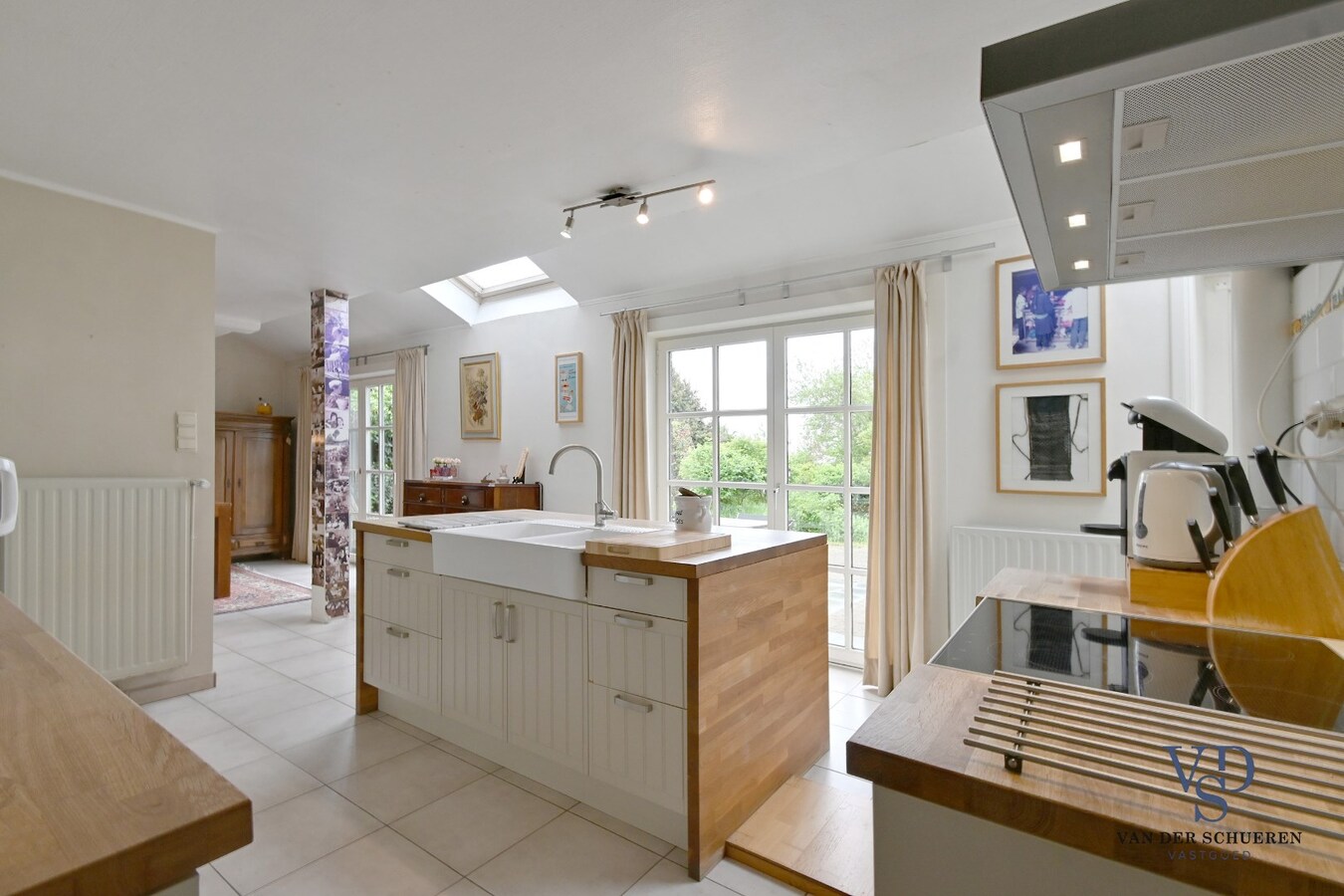 Charmante woning op royaal perceel van 1.618 m² 