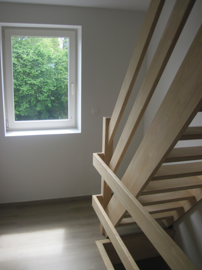 Recent vernieuwde rijwoning nabij de Schelde. 