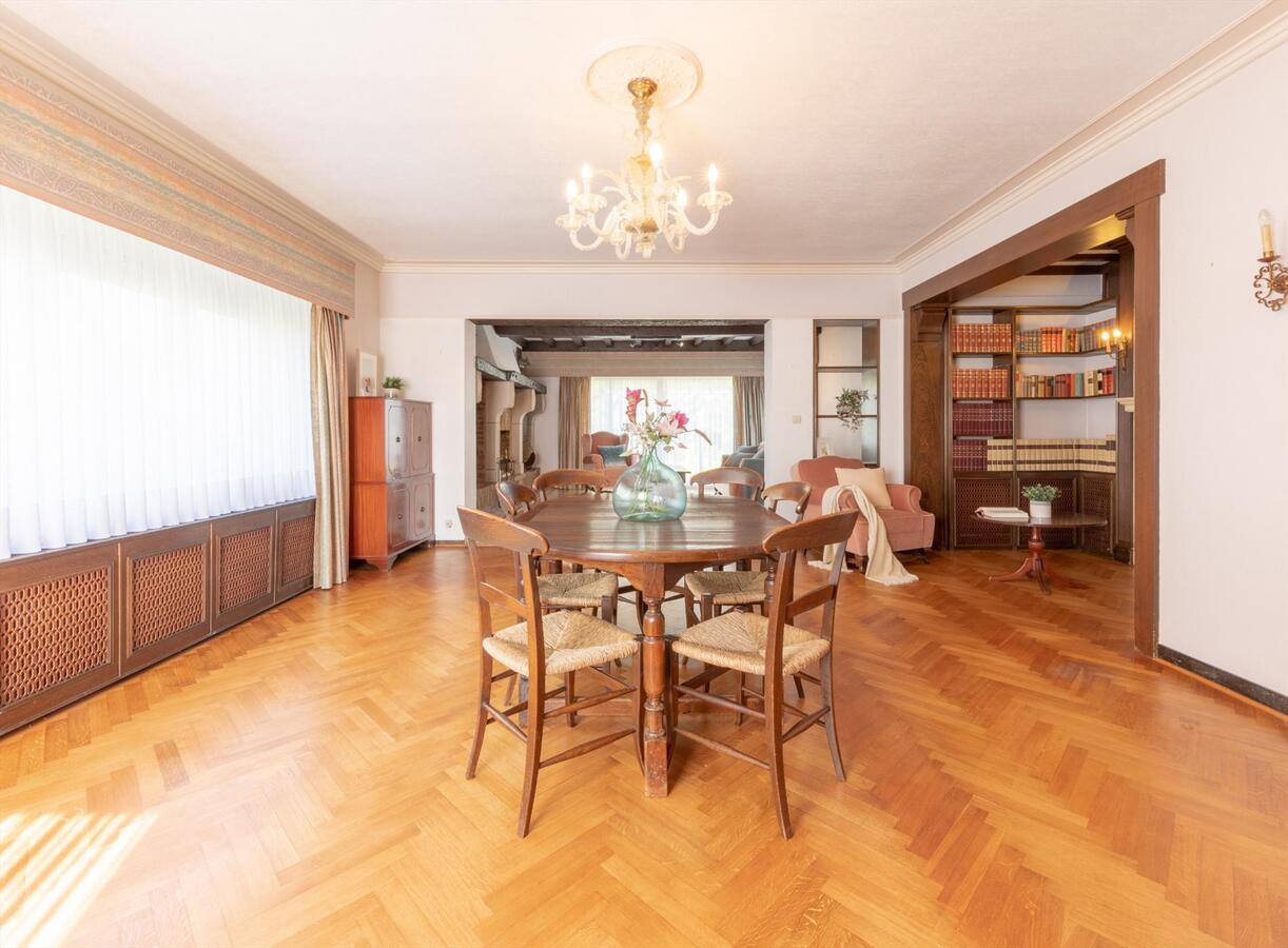 Uitstekend onderhouden villa op een perceel van 2600 m2. 