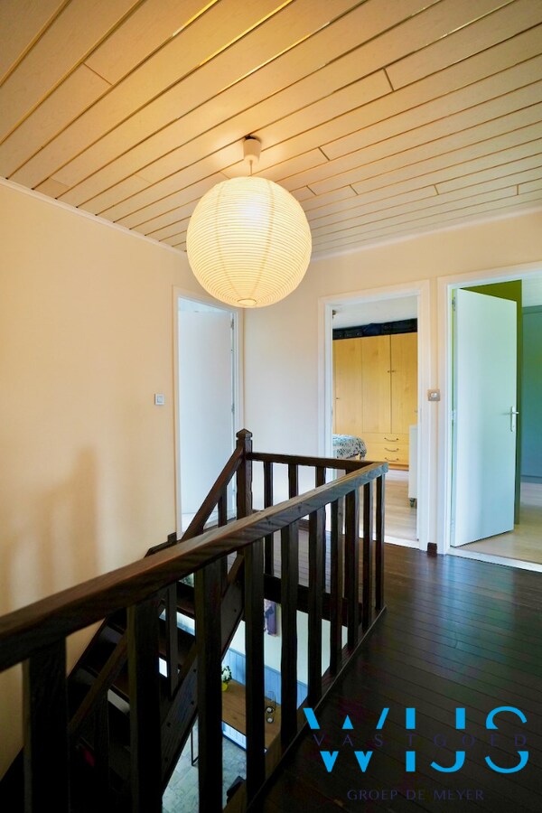 Ruime gezinswoning met 5 slaapkamers te Zelzate! 