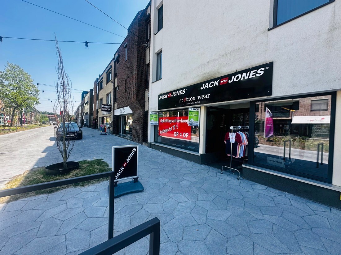 Te koop commerciële winkel - Houthalen-Helchteren