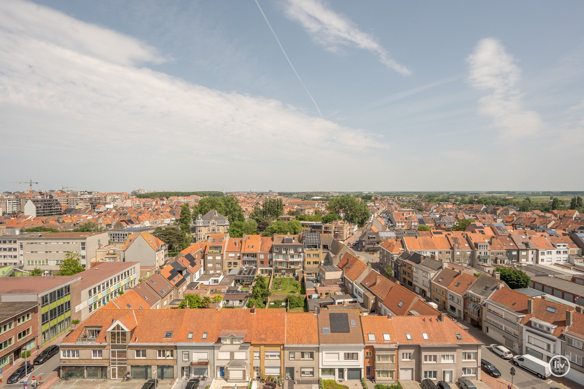 JOURNÉE PORTES OUVERTES DIMANCHE 04/01 (entre 14h et 17h) au Maes et Boerenboomplein : Appartement d'angle entièrement prêt à emménager (133m2) avec une grande terrasse ensoleillée (19m2) et possibili 