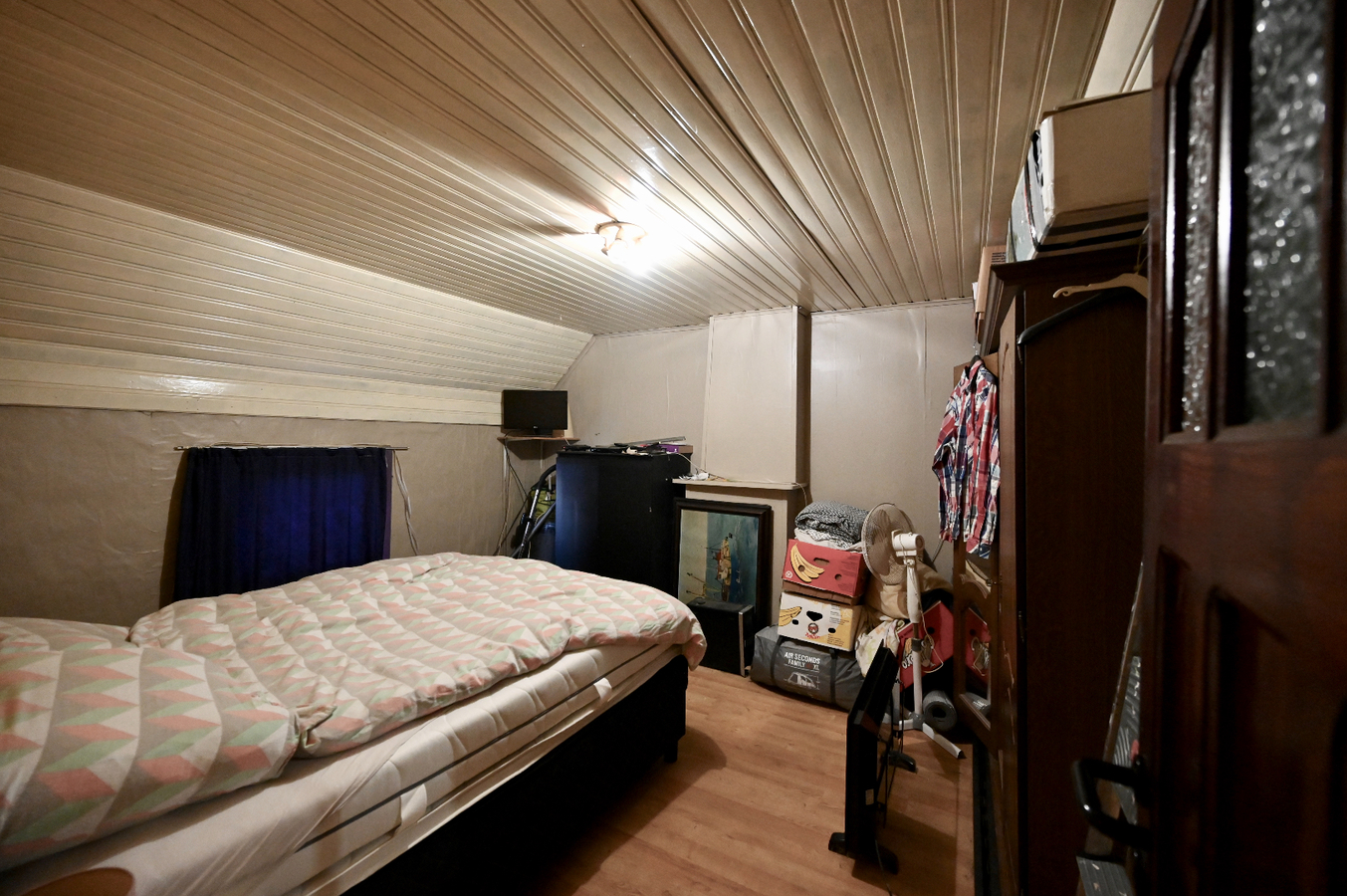 ONDER OPTIE !! TE RENOVEREN WONING MET MAGNIFIEKE TUIN 