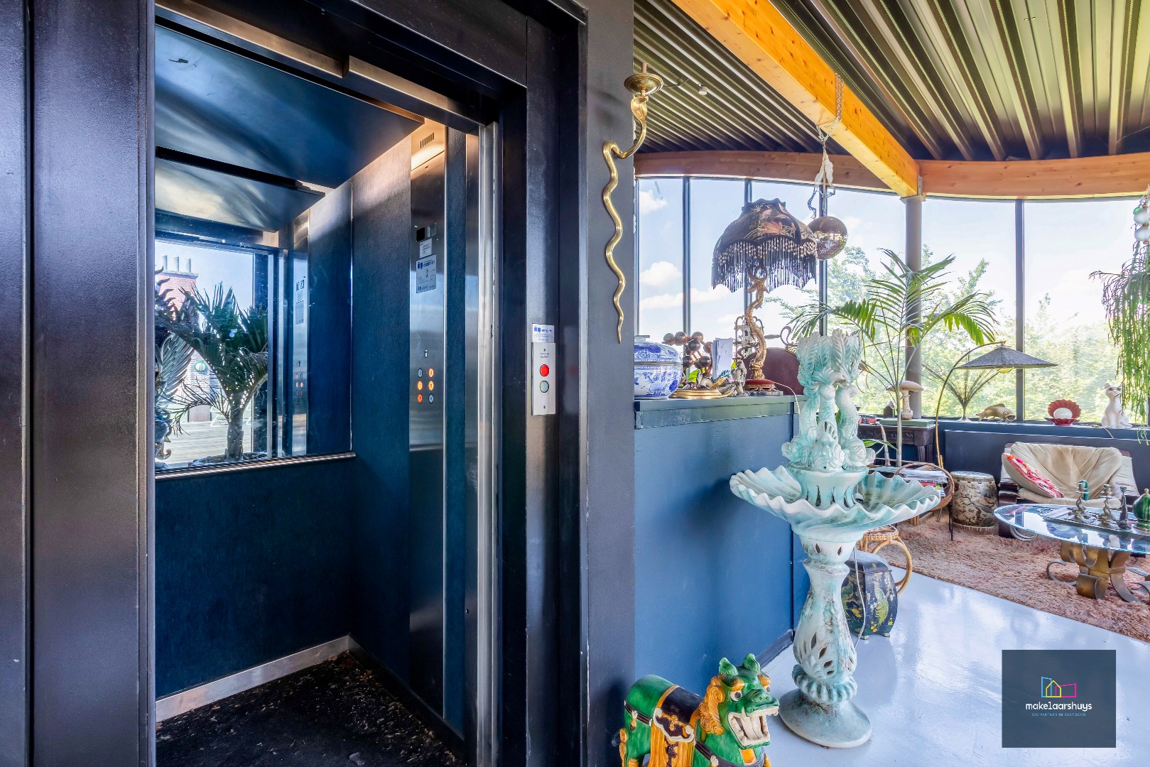 Unieke penthouse met prachtig terras en garagebox te Visserij 