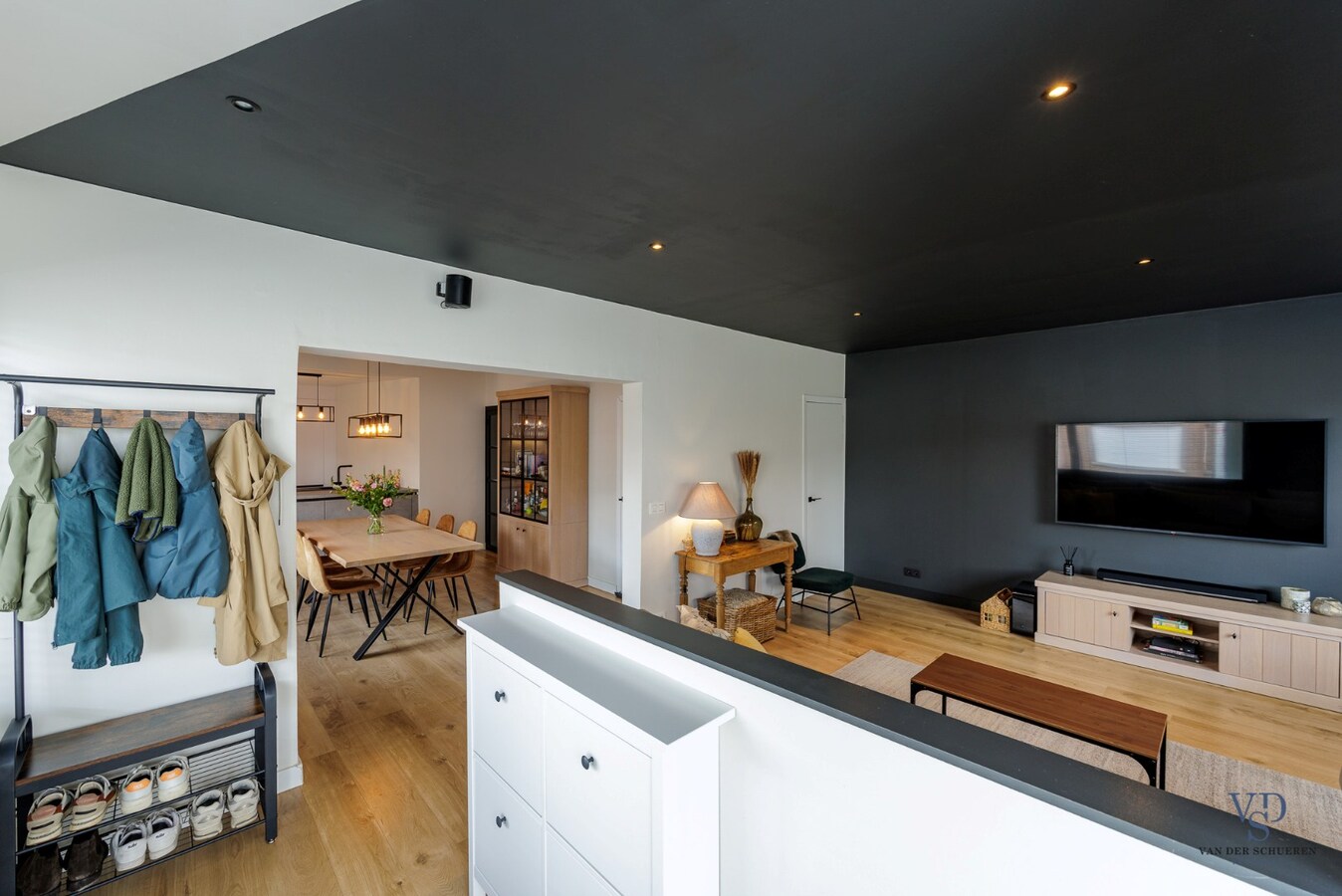 Stijlvol gerenoveerde woning. 