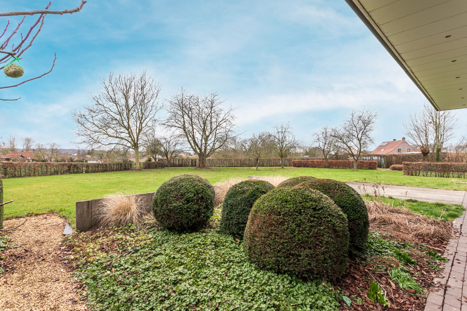 Instapklare villa te Heikruis, 4 slpks, bureau, dubbele garage en ruime tuin 