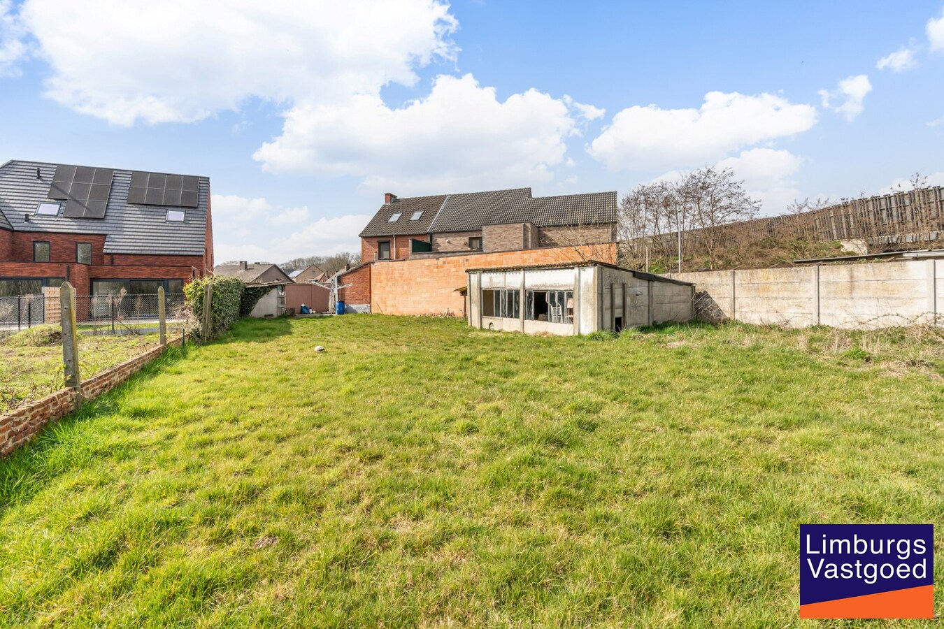 Te renoveren HOB met 3 slpk en garagebox, 13a77ca 