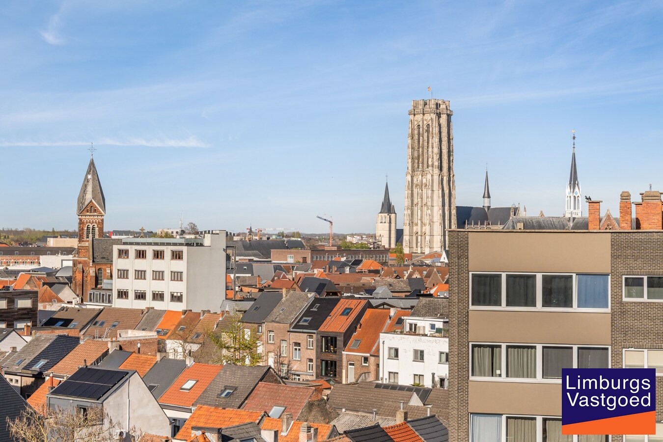 Modern appartement met terras, autostaanplaats + kelderberging 