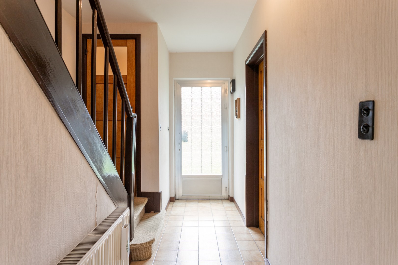 Te renoveren woning met 3 slpk te Buizingen 