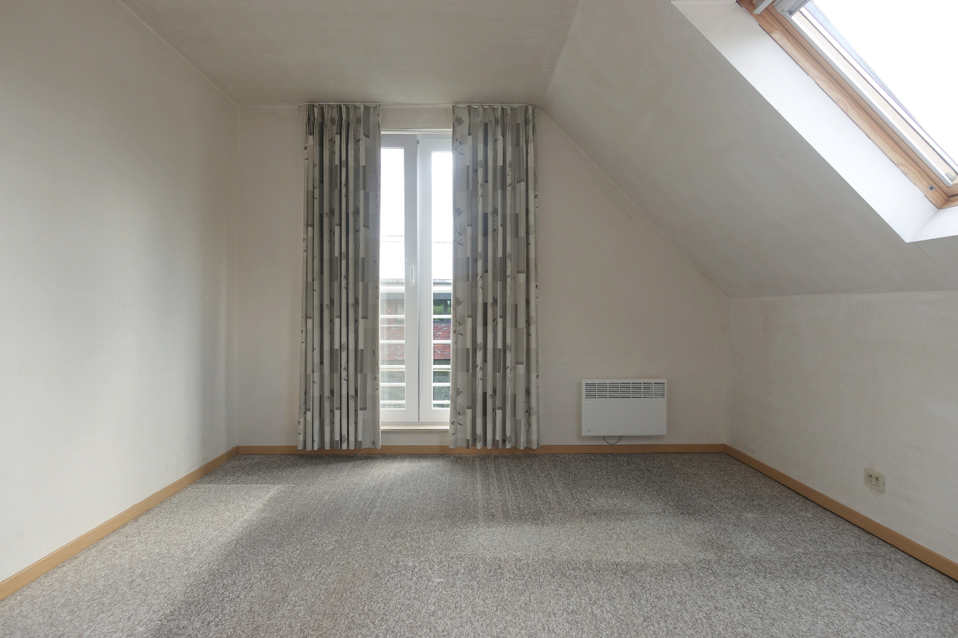 Instapklare halfopen woning 