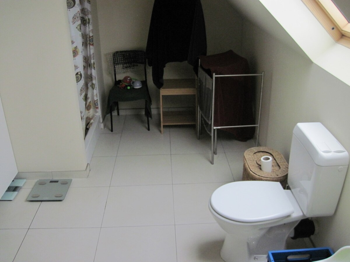 Aangename gezinswoning (Half Open Bebouwing). 