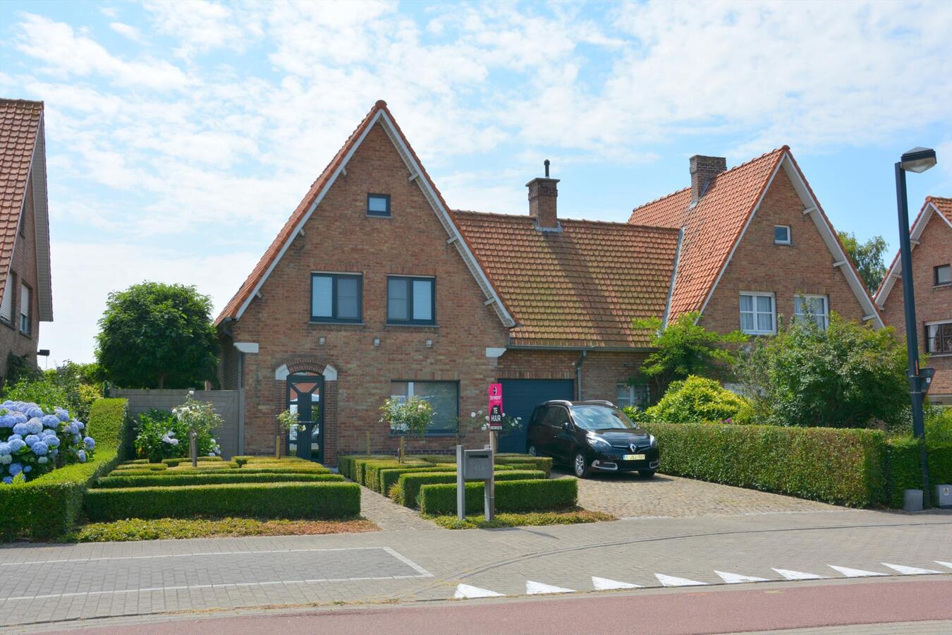 Prachtig ruime gerenoveerde woning 