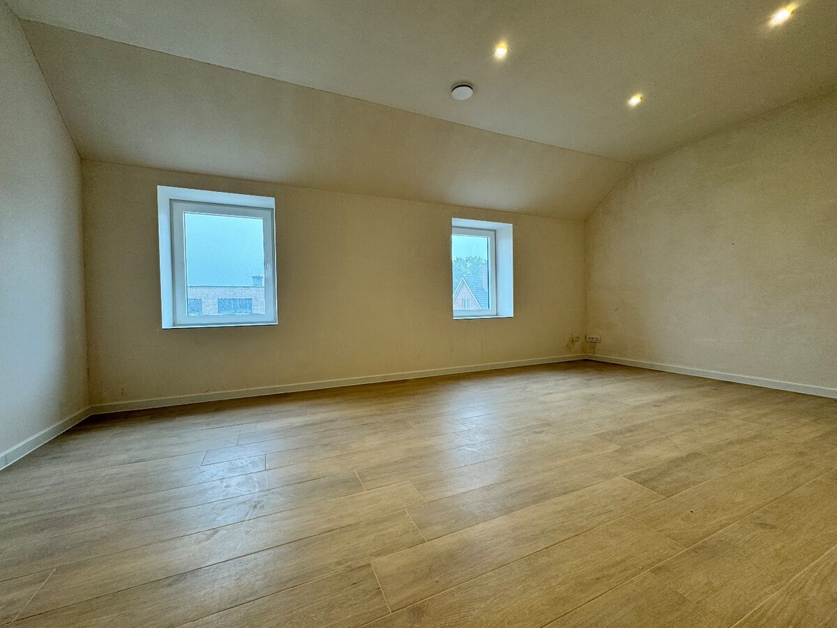 Instapklare woning met 3 slaapkamers en garage te Bissegem 