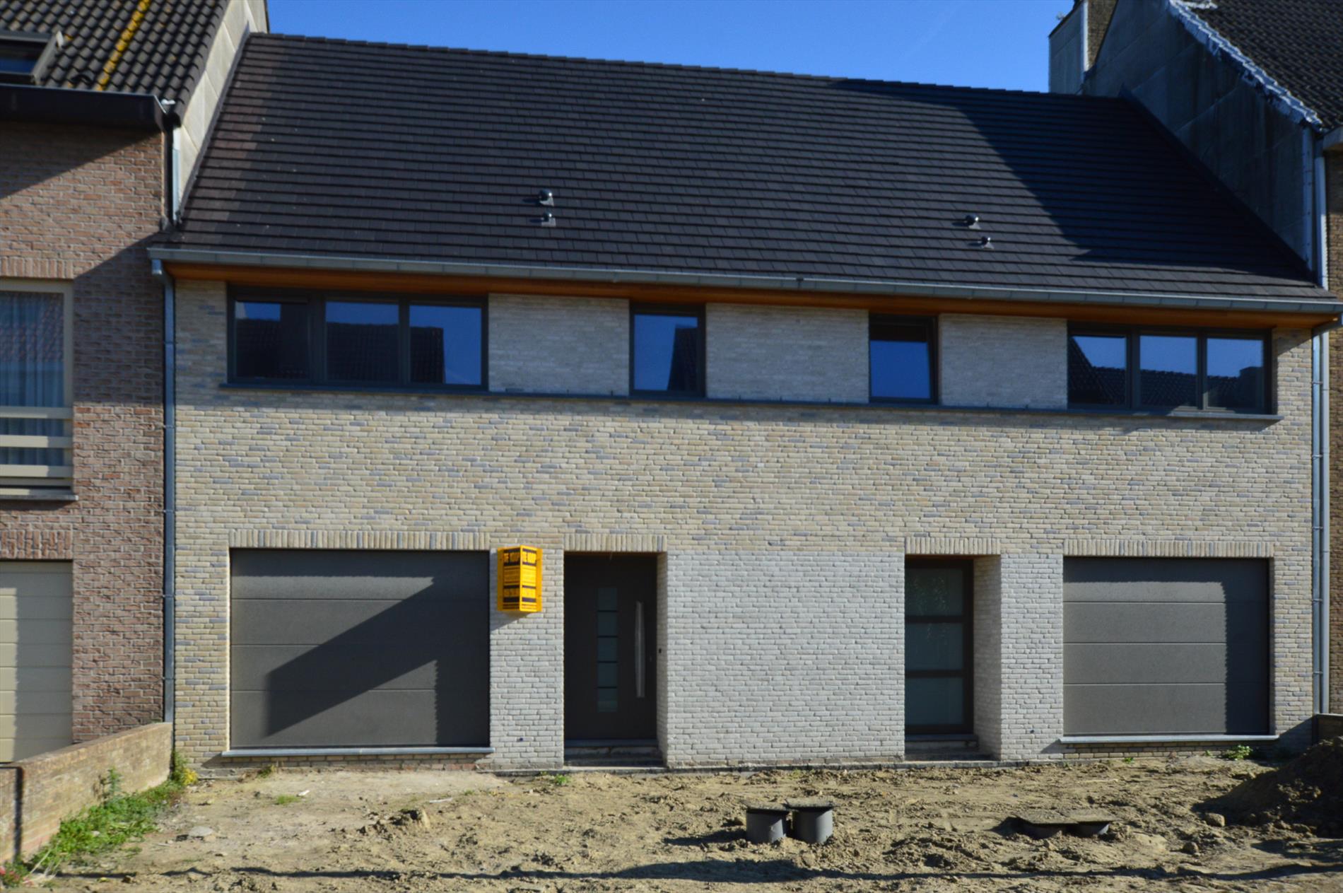 Schitterende nieuwbouwwoning te  Bredene met zongerichte tuin en garage 