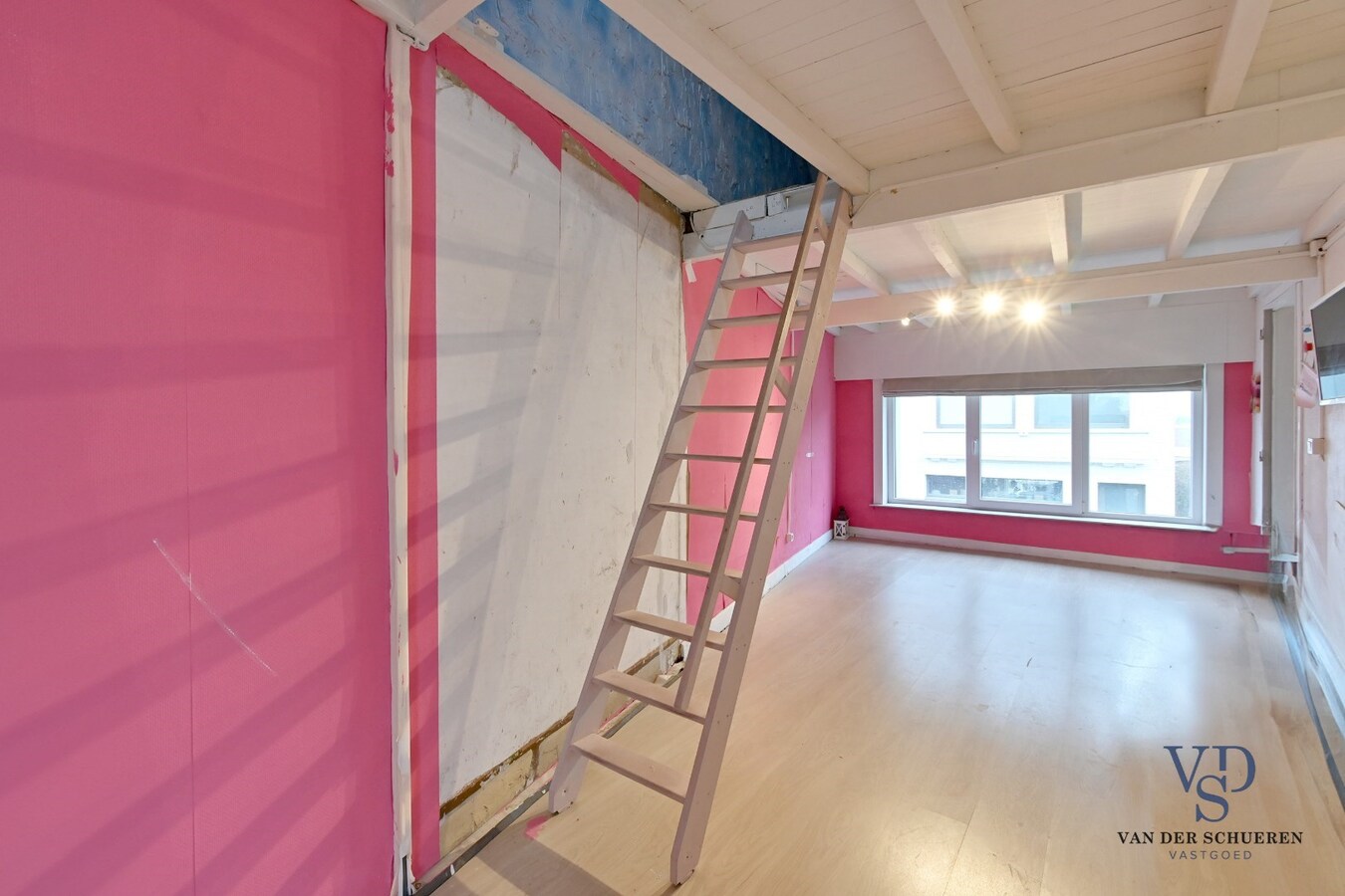 Bijzonder ruime, energiezuinige (EPC label B) gezinswoning 