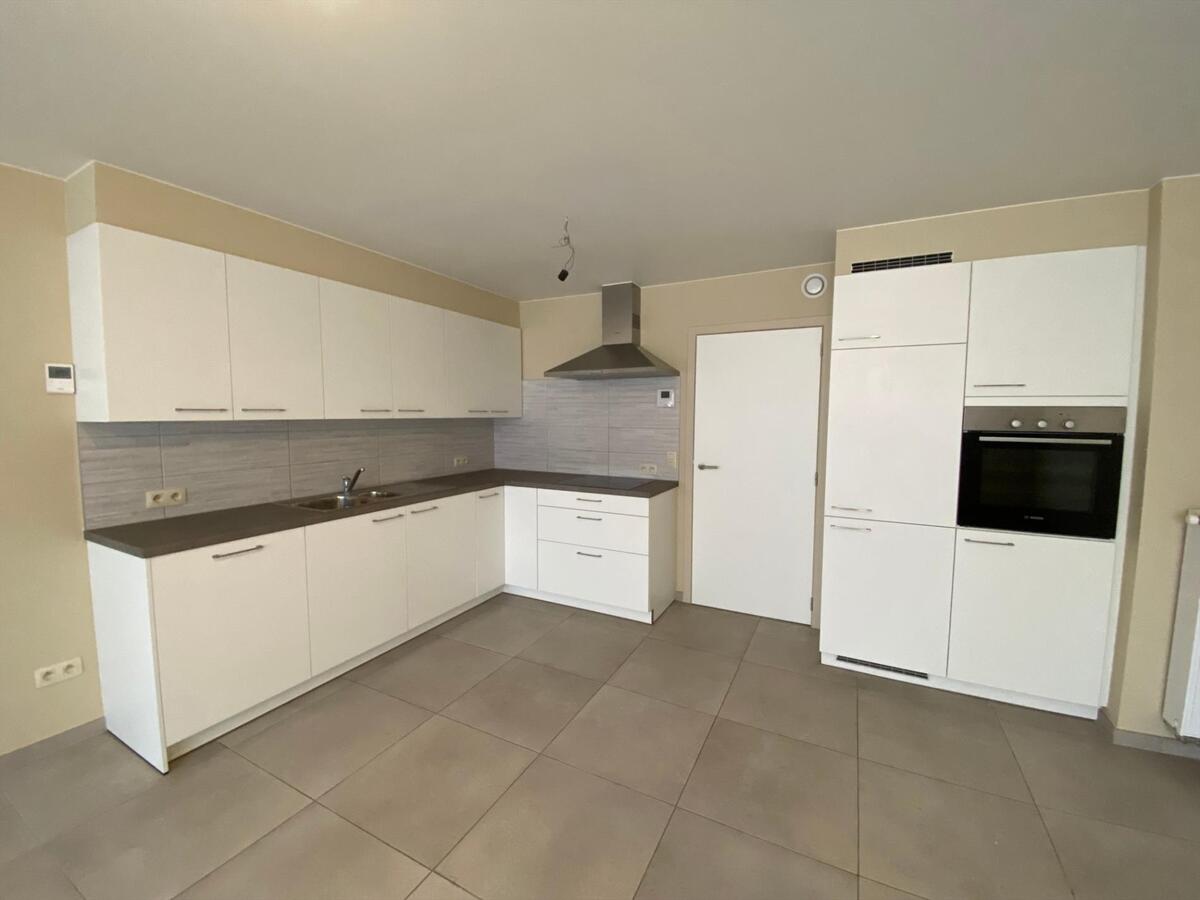 Appartement op de tweede verdieping met 2 slaapkamers en terras 