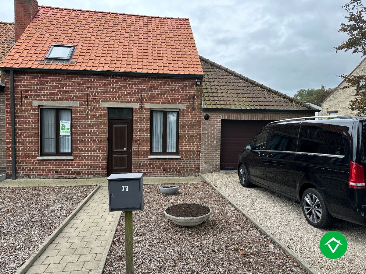Charmante woning met tuin en garage in Werken. 