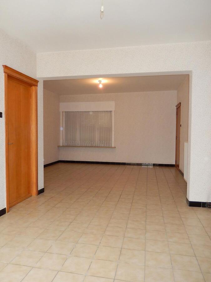 Ruime woning met veel potentieel 