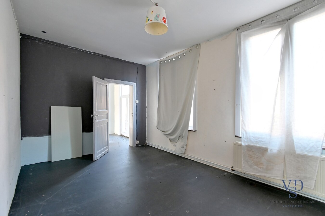 Ruime woning met tuin in centrum Eine ! 