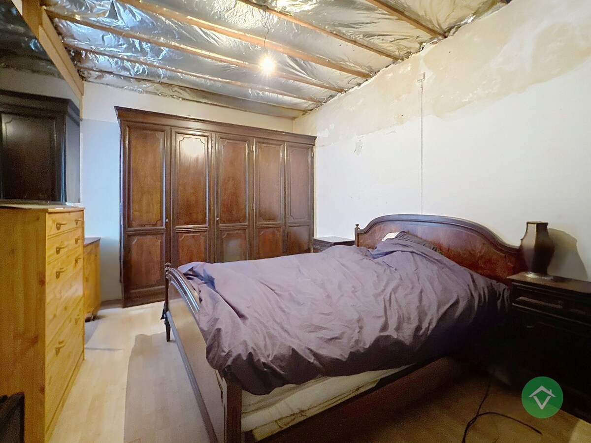 Woning met 4 slaapkamers en garage te Gistel 