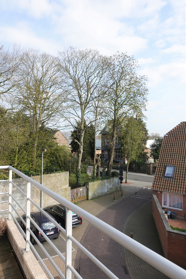 Appartement met carport 
