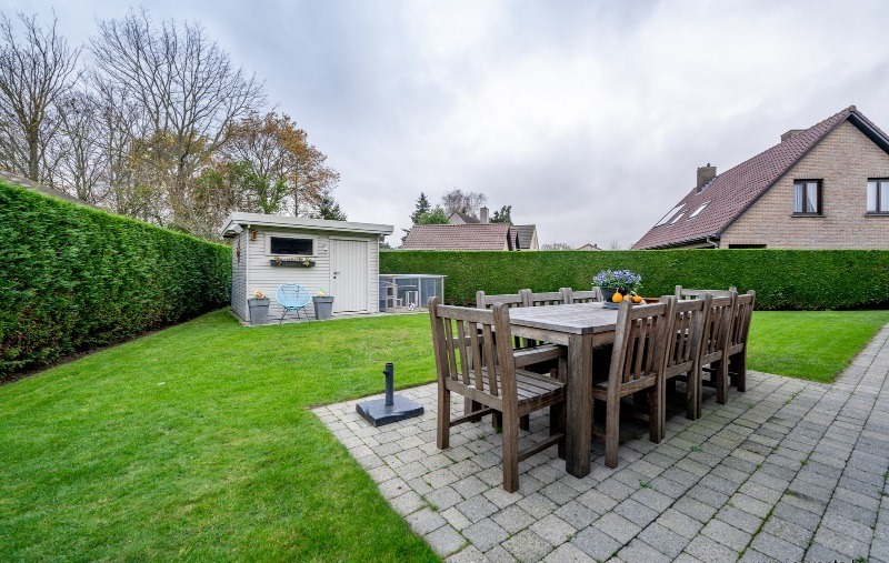 Rustig gelegen instapklare woning met 5 slaapkamers op 667 m² te Ichtegem 