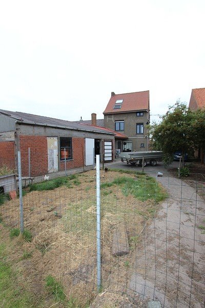 VERKOCHT IN UW BUURT ! 