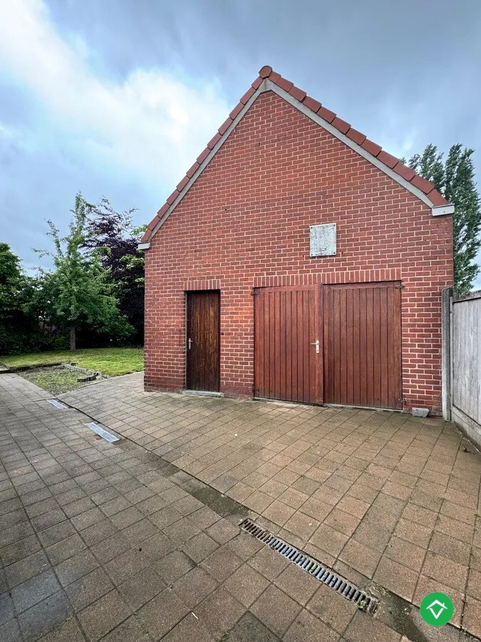 Alleenstaande woning met 3 slaapkamers en garage te Kortemark 