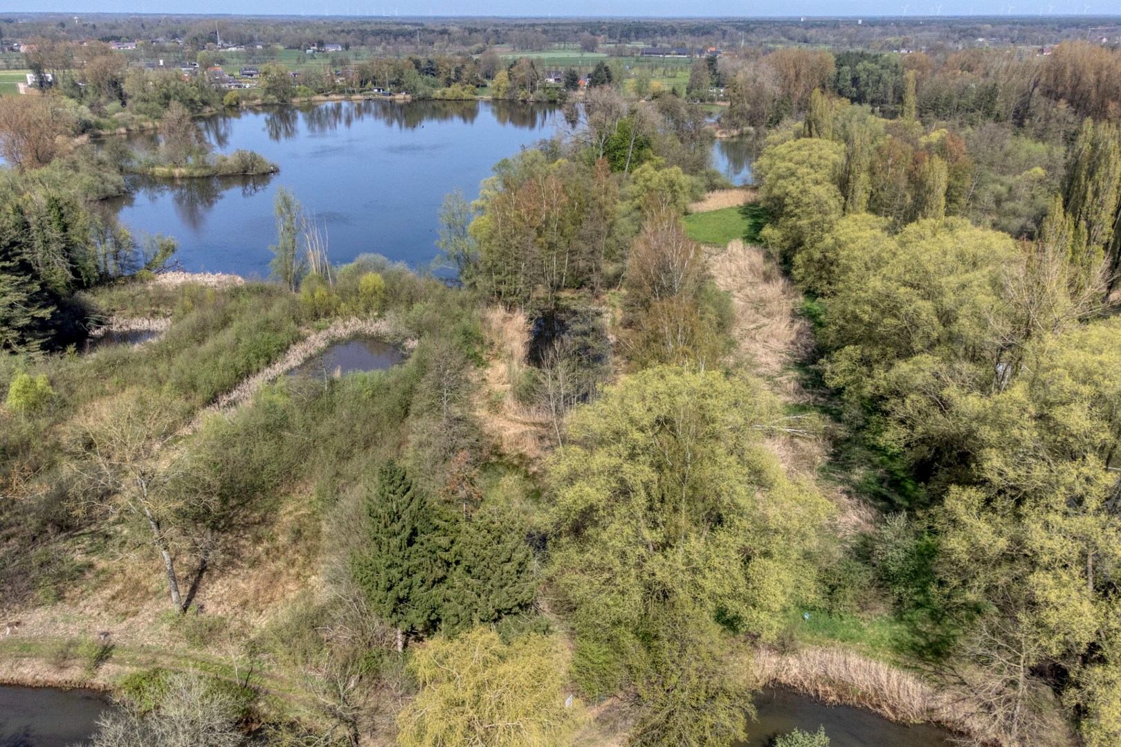 Prachtig perceel met vijvers op unieke ligging in Geel 