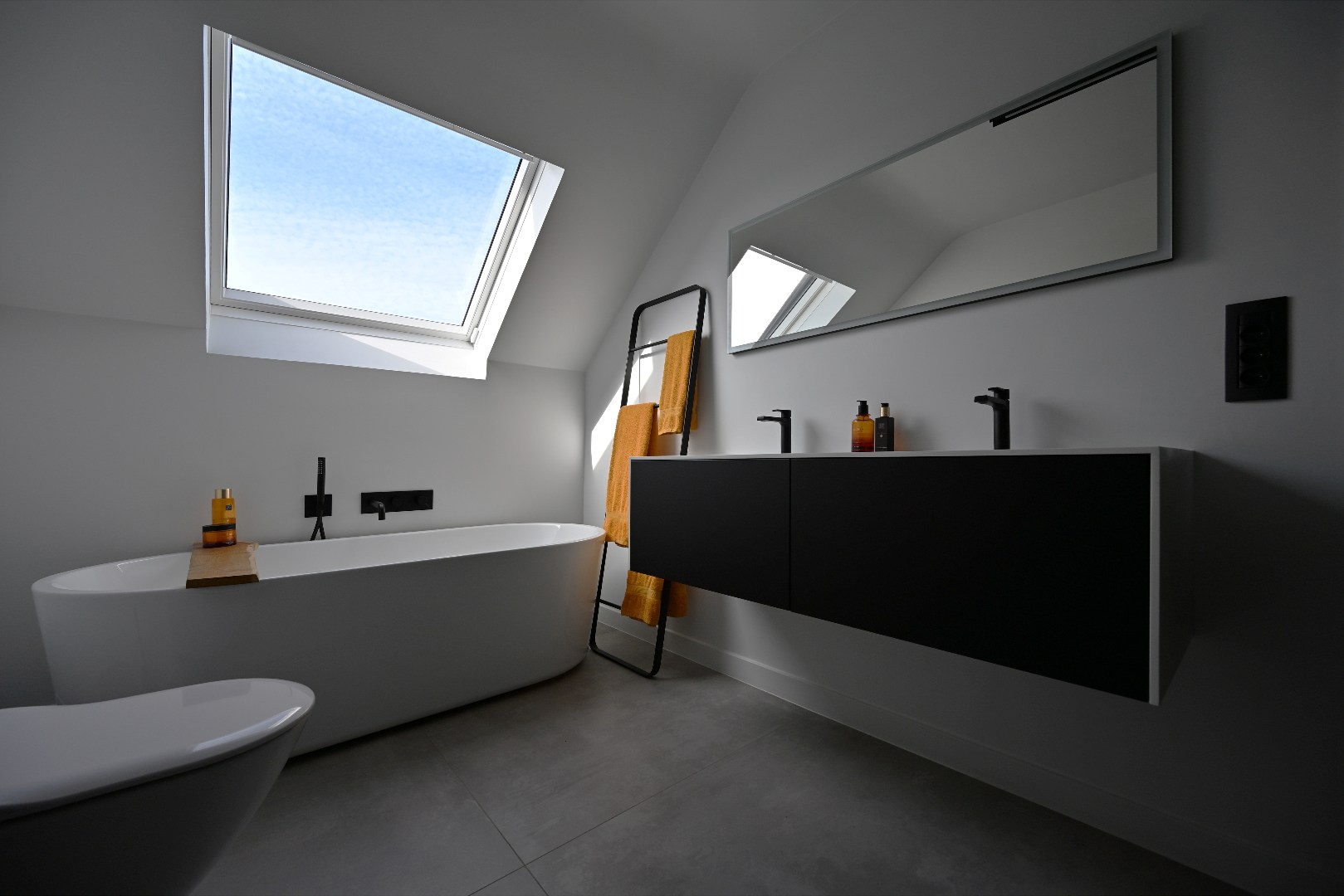Instapklare woning met 3 slpks, garage, tuin én zonneterras te Kluizen 