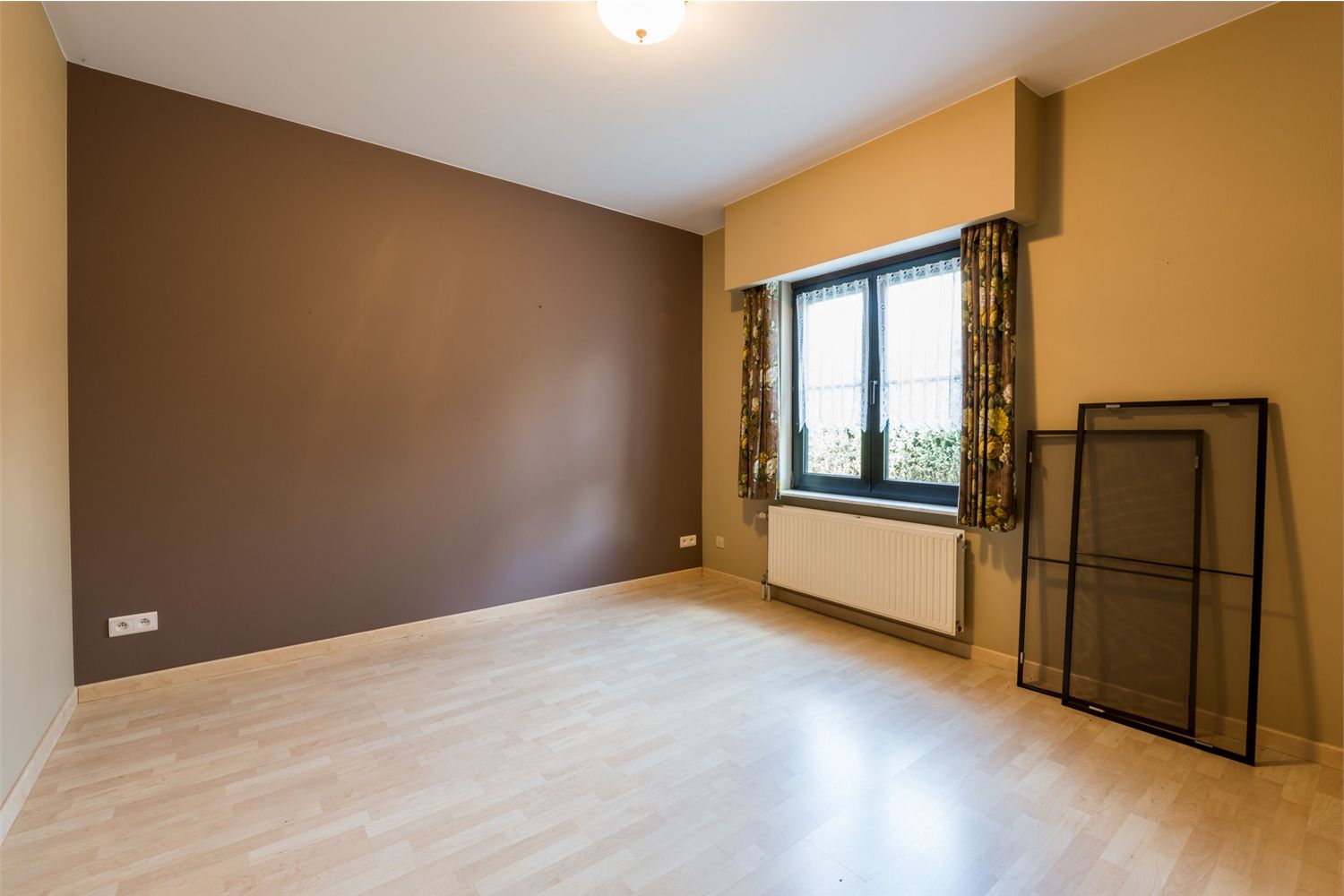 Ruime villa met ruime zonnige tuin! 