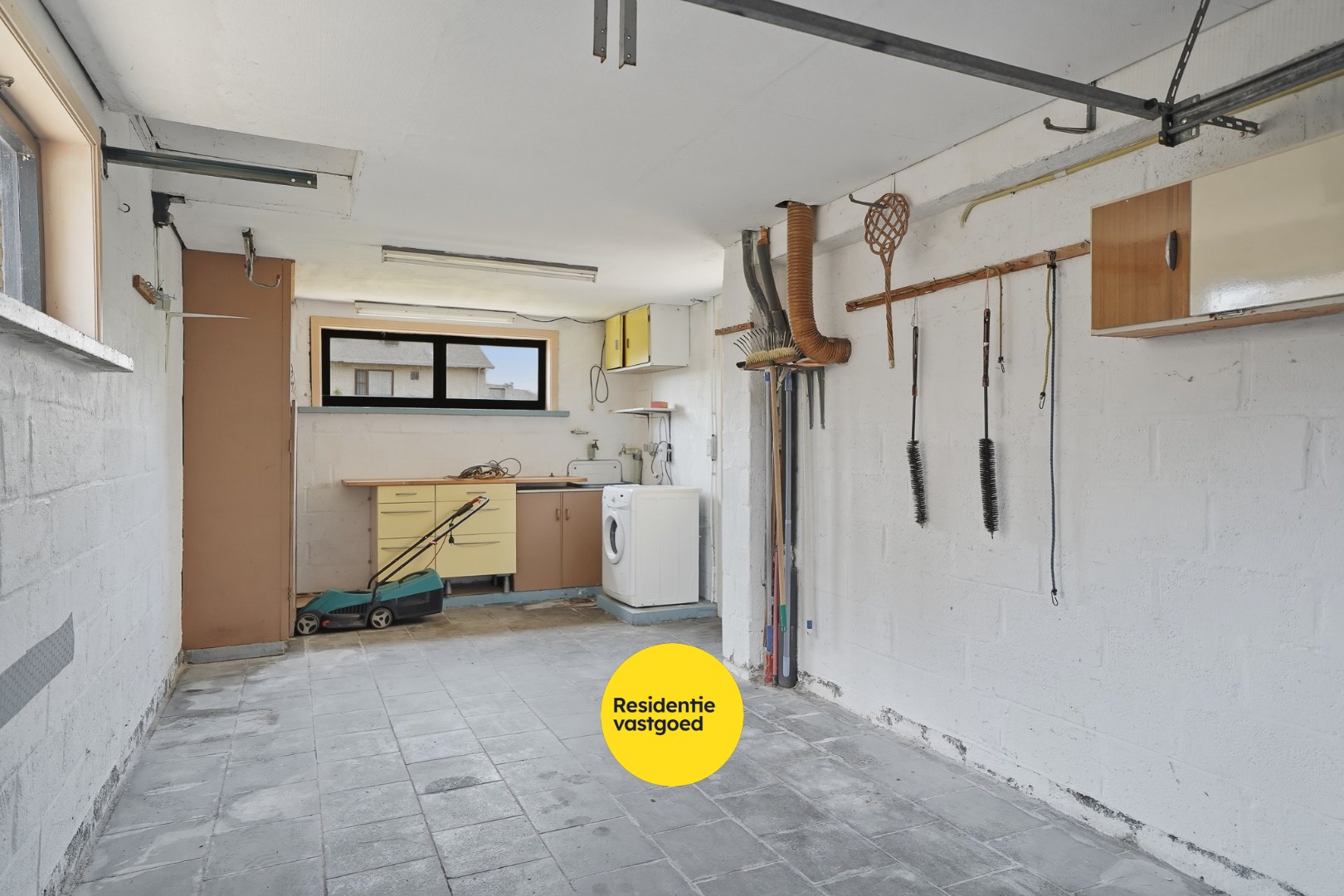 Renovatiewoning met 3 slpks, garage en zonnige tuin 