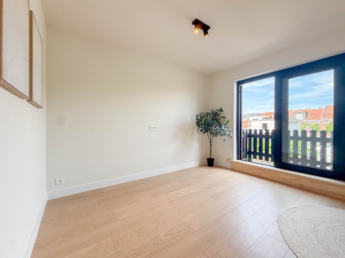 TOPPER ! Appartement op topligging met groot terras van maar liefst 30 m2 ! *** NONO INSPIRED *** 