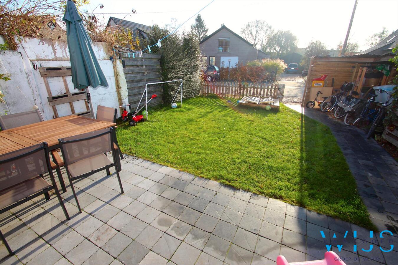 Knusse, instapklare starterswoning te Drongen ! 