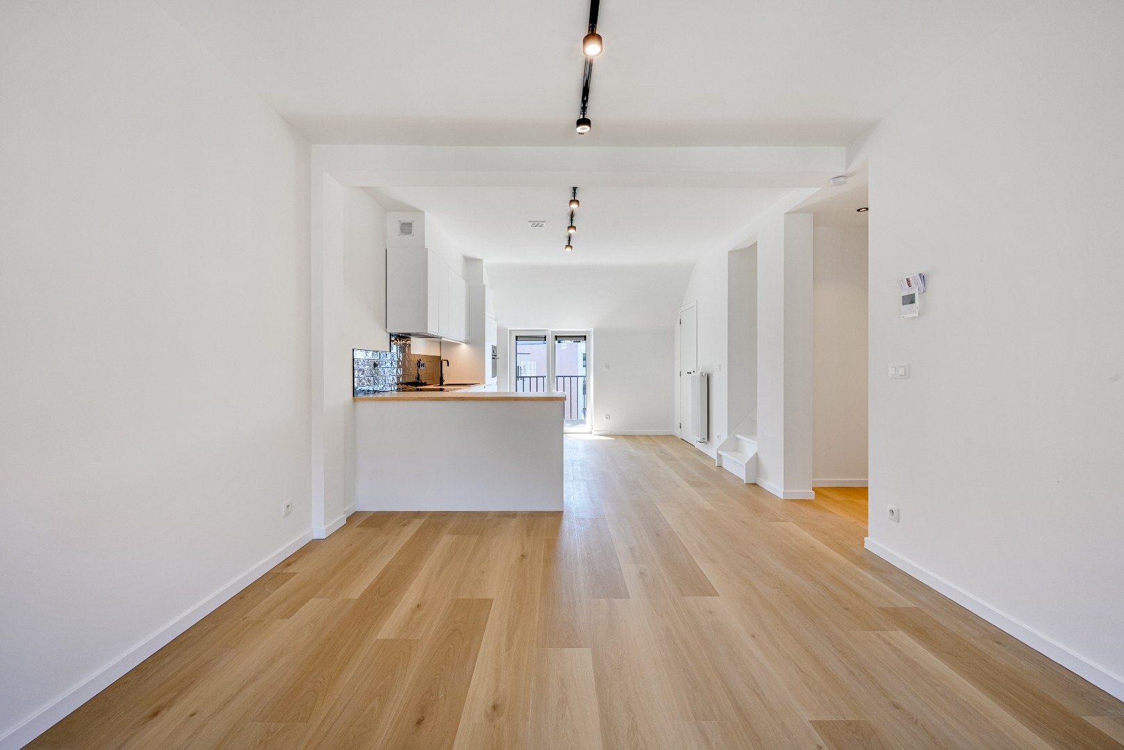 Stijlvol 1 slaapkamerappartement  met terrasje nabij Station Gent-Sint-Pieters 