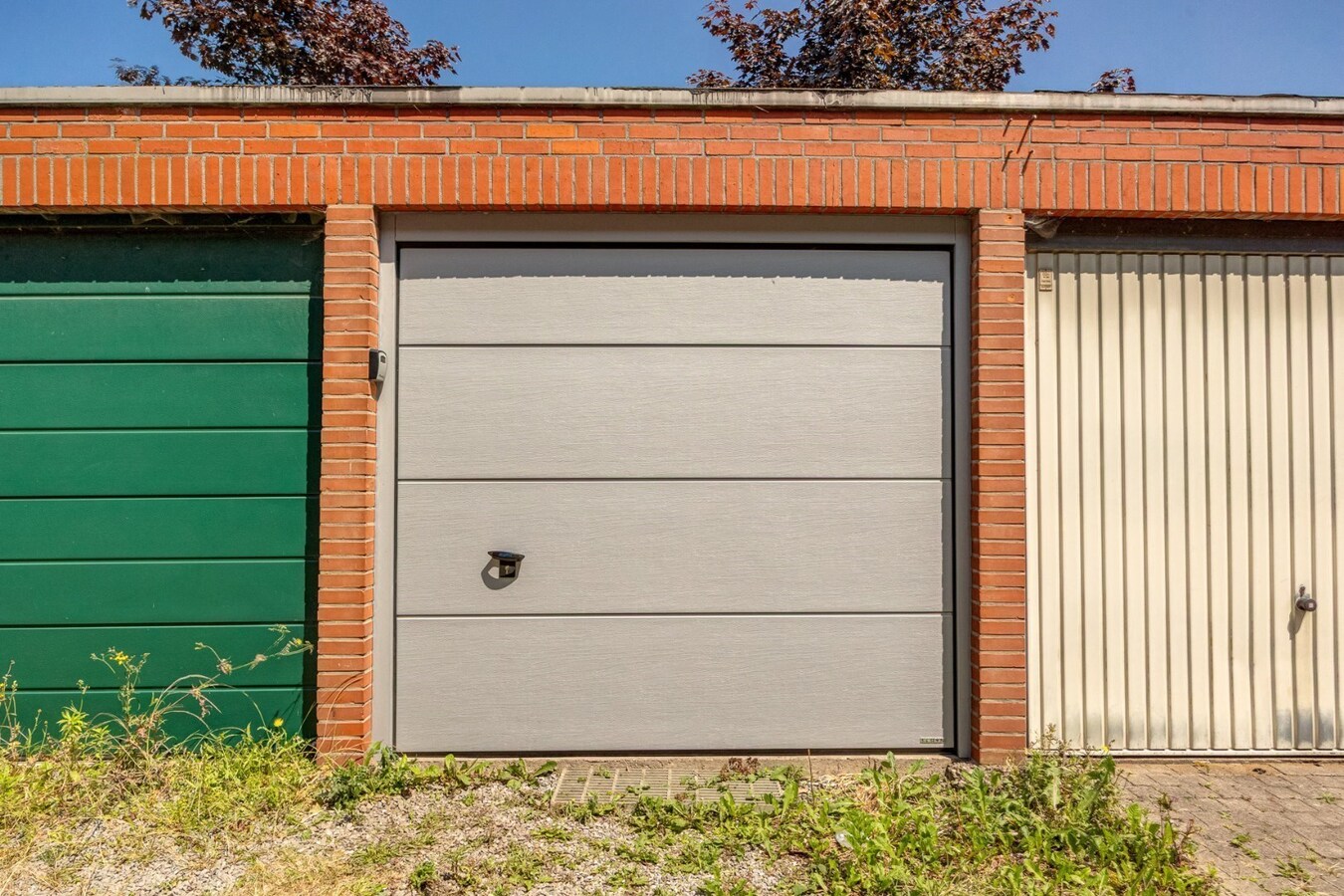 Gerenoveerd appt met 2 slpk en terras te Kapellen! 