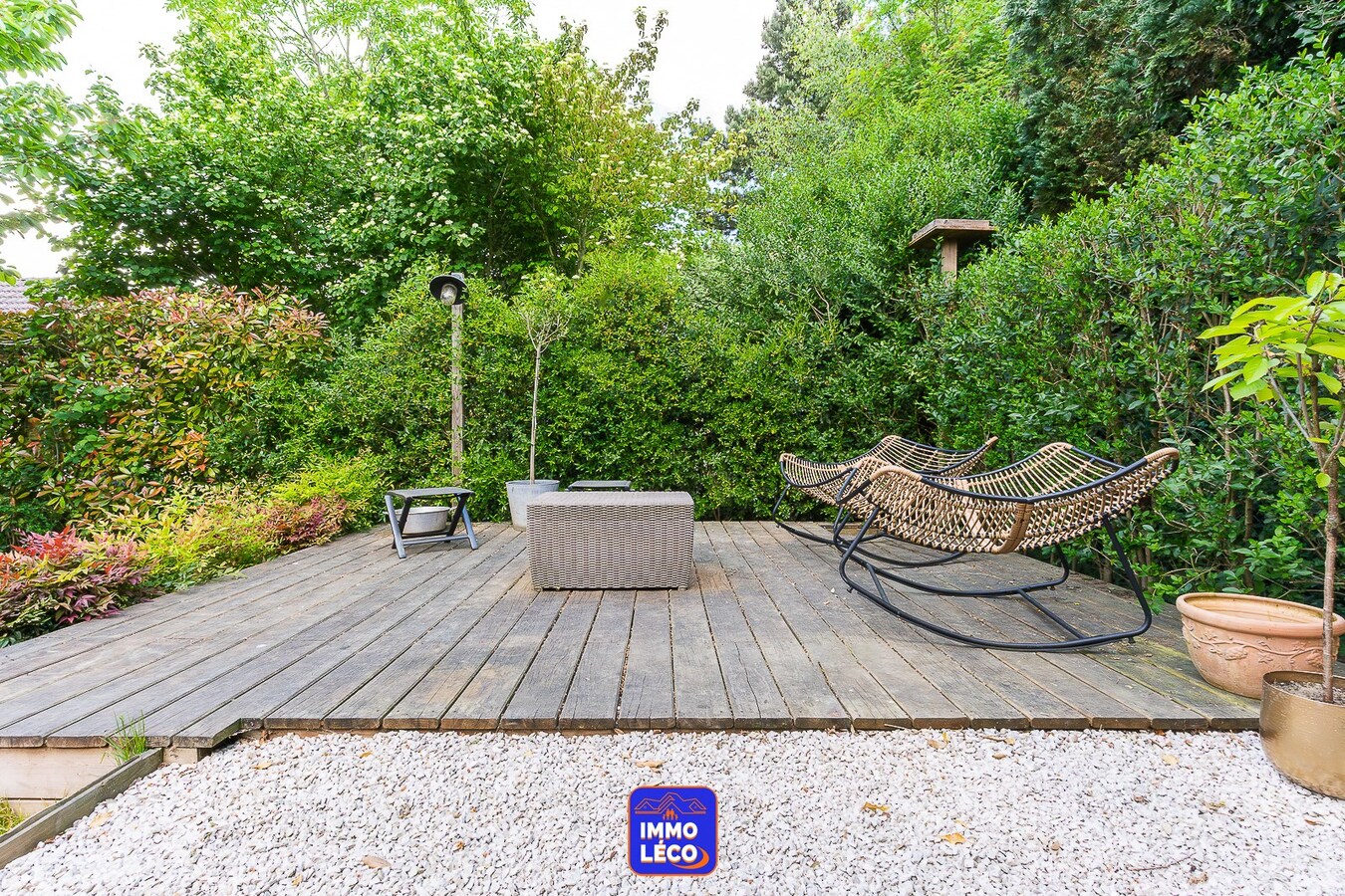 Semi "Plain-Pied" 6 chambres, 2 salles de bains, jardin, carport 2 voitures, COUP DE COEUR ! 