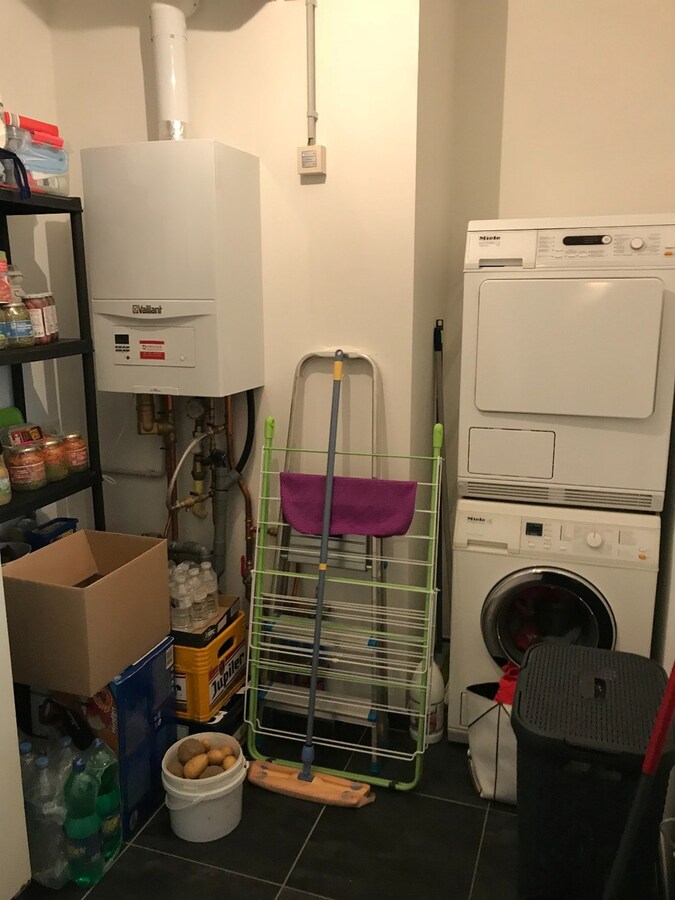 Ruim 2 slaapkamerappartement op de Markt in Houthulst 