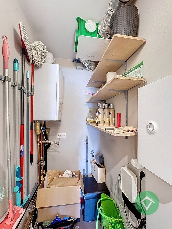 Appartement met 2 slaapkamers en terras te Roeselare 