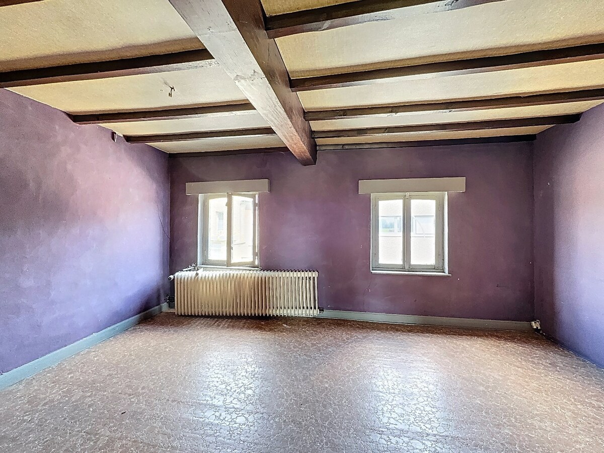 Te renoveren/te slopen handelshuis op 11 are te Sint-Antelinks 