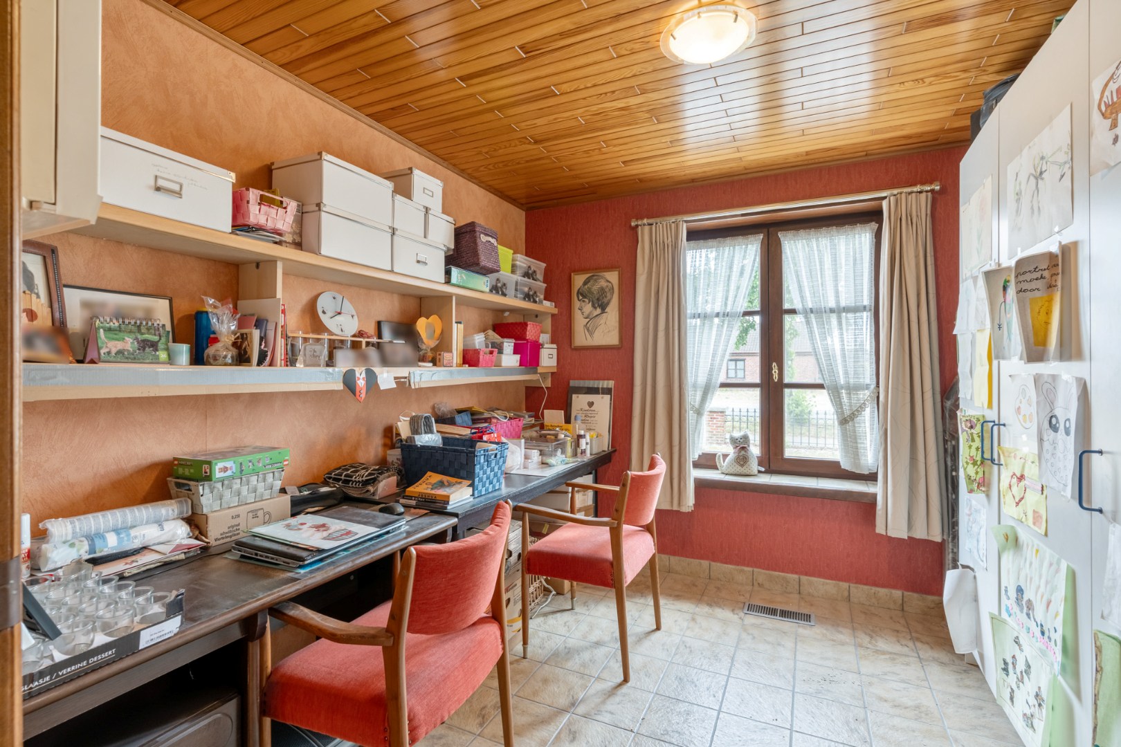 Ruime gezinswoning met 5 slaapkamers en 319 m² bew. opp. te Westerlo! 