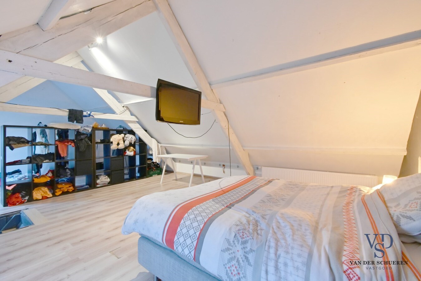 Bijzonder ruime, energiezuinige (EPC label B) gezinswoning 