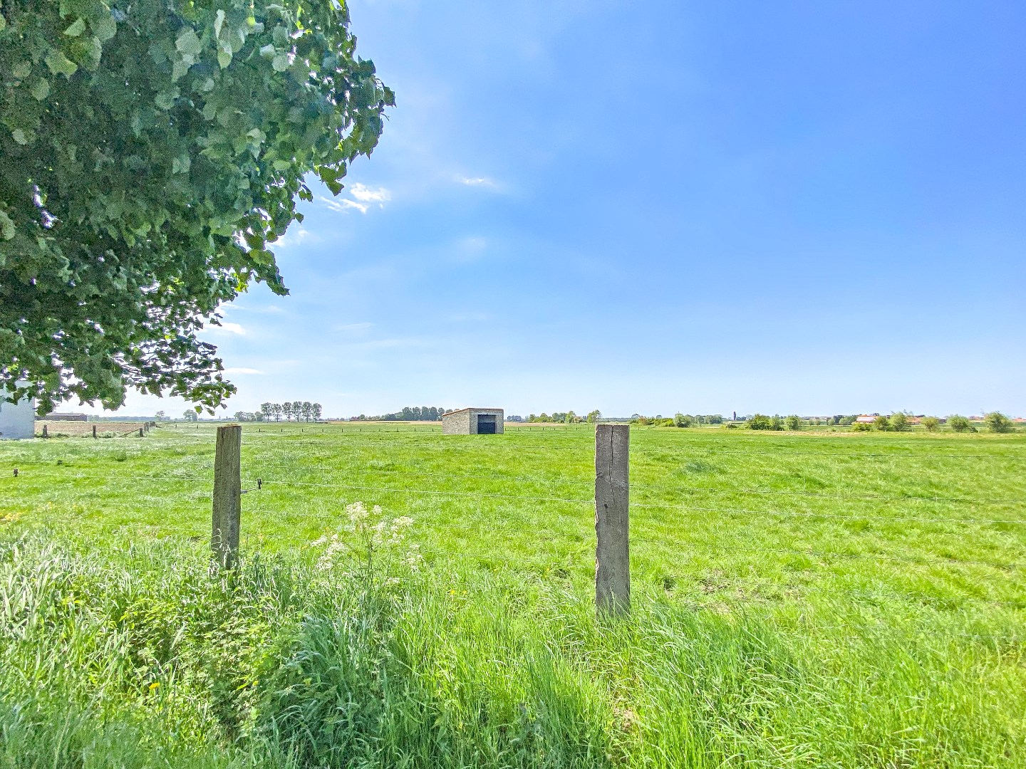 Moderne halfopen bebouwing met 3 slaapkamers. 