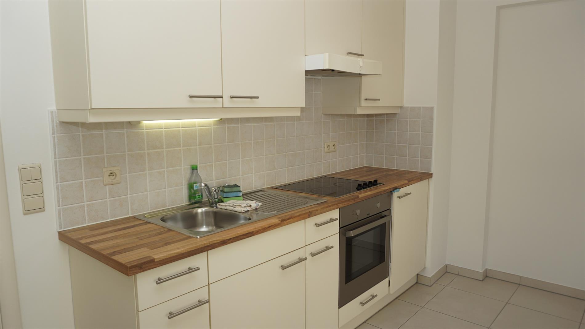 APPARTEMENT MET 1 SLAAPKAMER BIJ PETIT-PARIS 